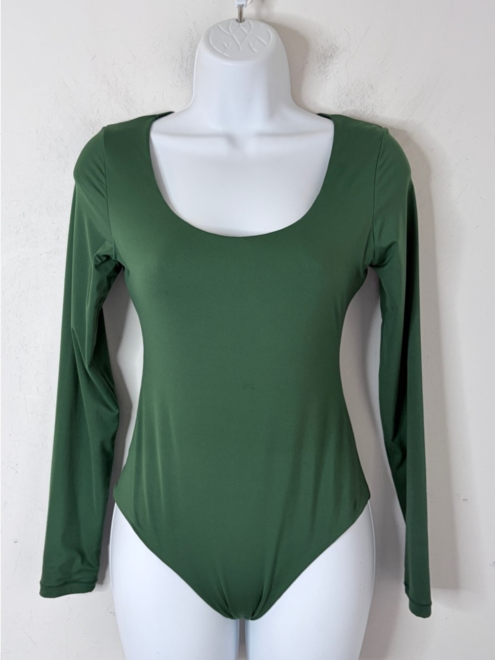 Pumiey Women's Bodysuit Size M Scoop Neck Long Sleeve Forest Green Stretchy Top - Picture 3 of 6